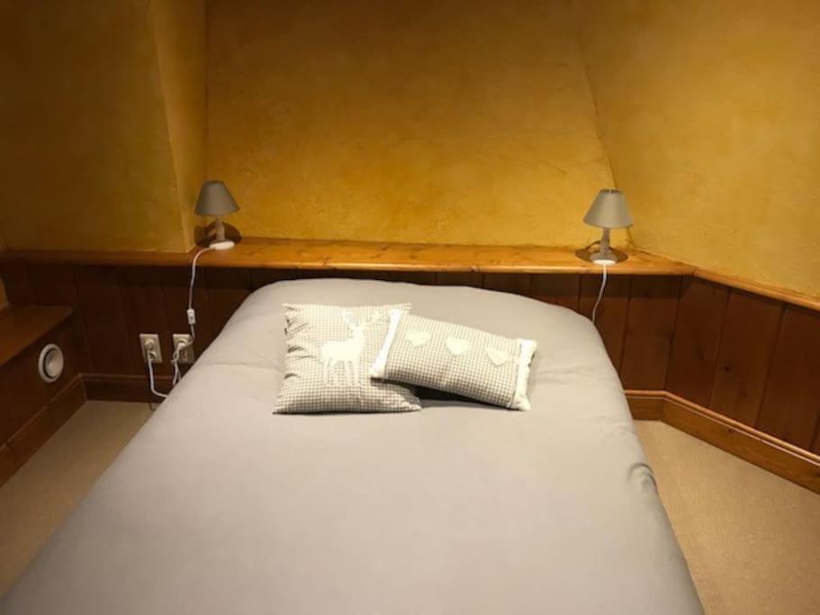 Ferme De Chenezeau - 15 Personnes , 7 Chambres Жерарме Экстерьер фото