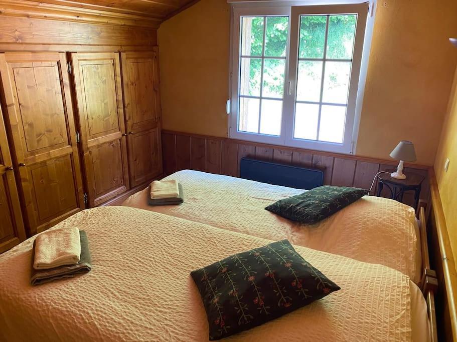 Ferme De Chenezeau - 15 Personnes , 7 Chambres Жерарме Экстерьер фото